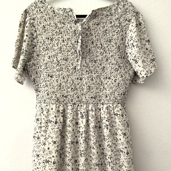 KRANDA PLUS SIZE SMOCKED MAXI DRESS - Picture 9 of 16